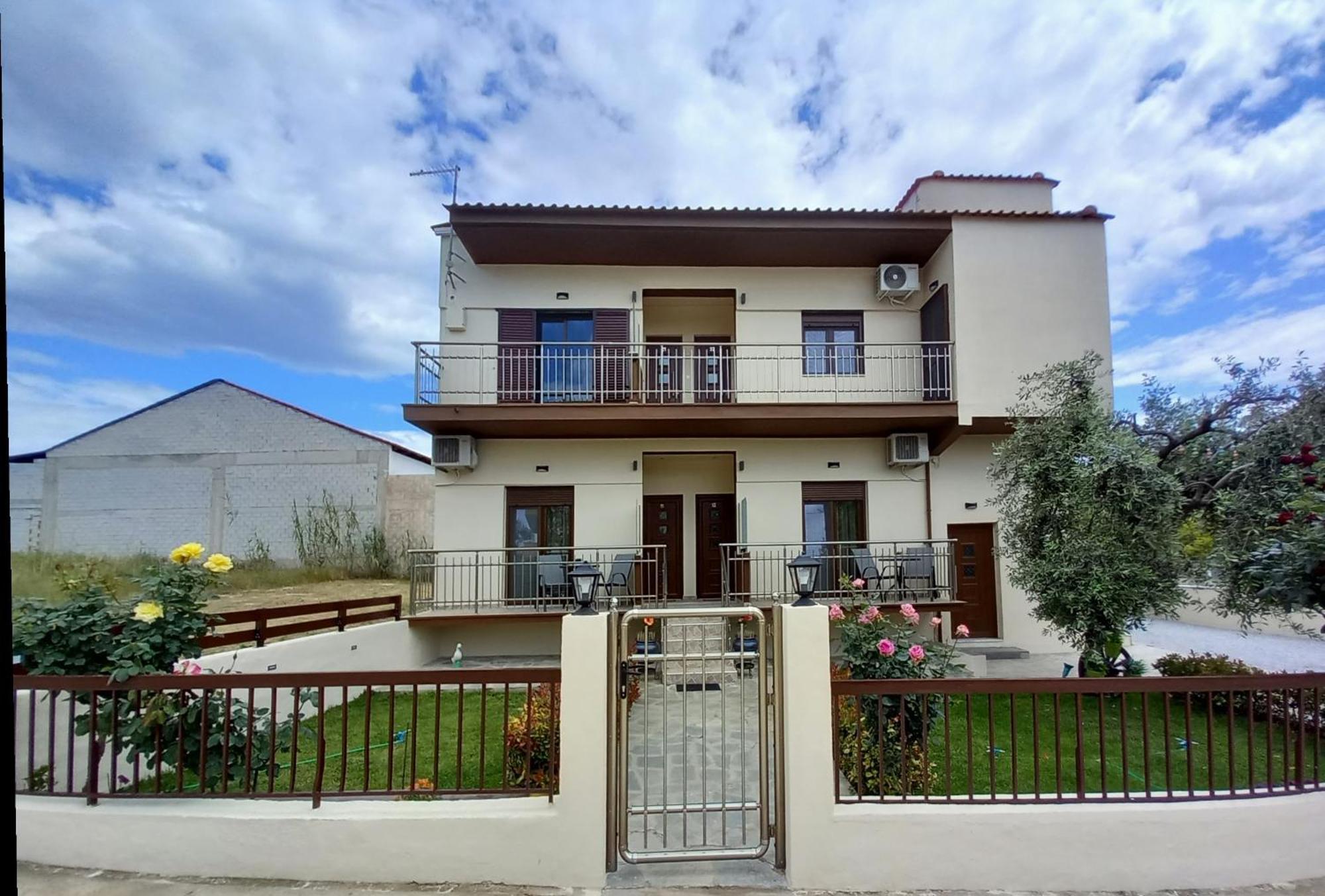 Maria Dina Apartments 1 Potos Exterior photo