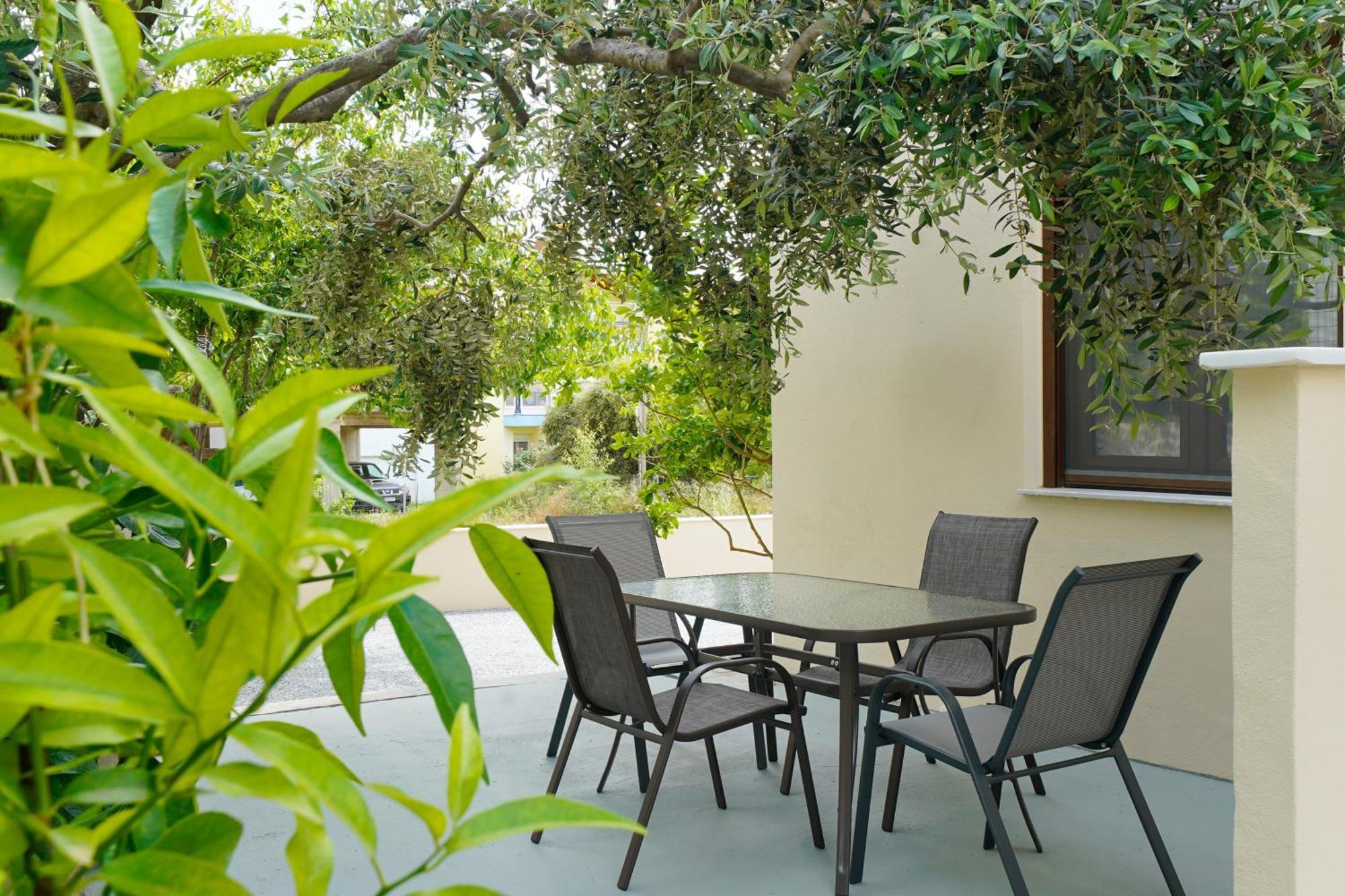 Maria Dina Apartments 1 Potos Exterior photo