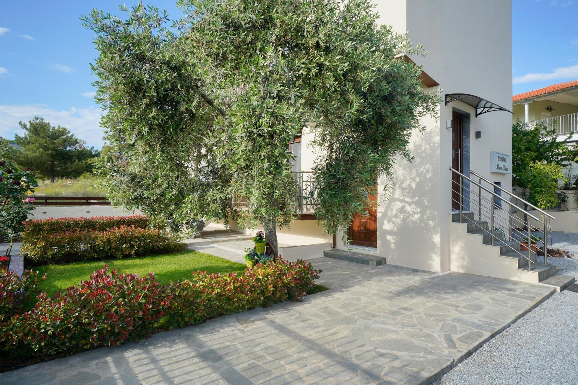 Maria Dina Apartments 1 Potos Exterior photo
